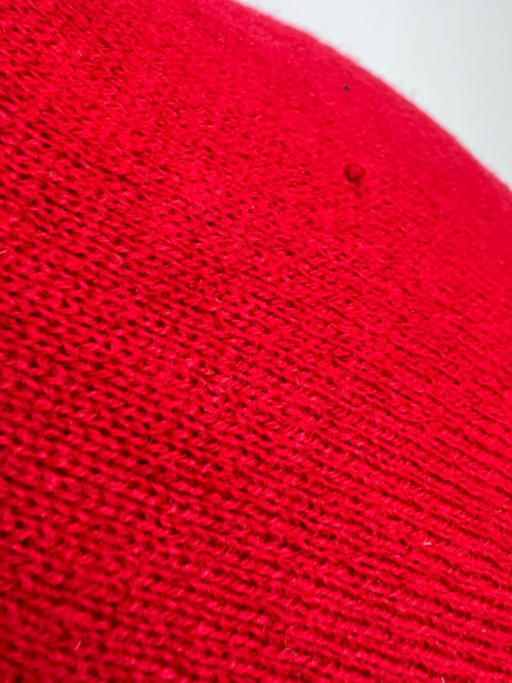 Six Eight Six Red Gray Jacquard Beanie Winter Snow Ski Hat OSFA New With Defect - Picture 3 of 9
